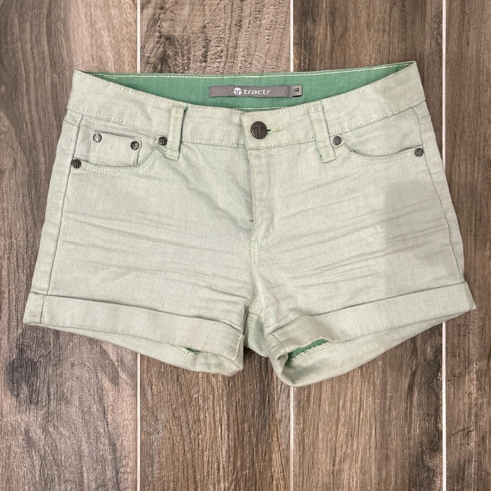 Light blue mid rise denim shorts from Tractr